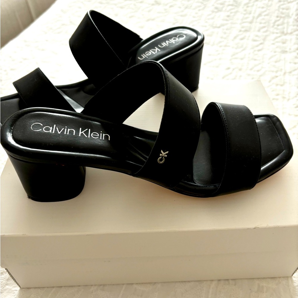 Calvin Klein sandals size 8 1/2